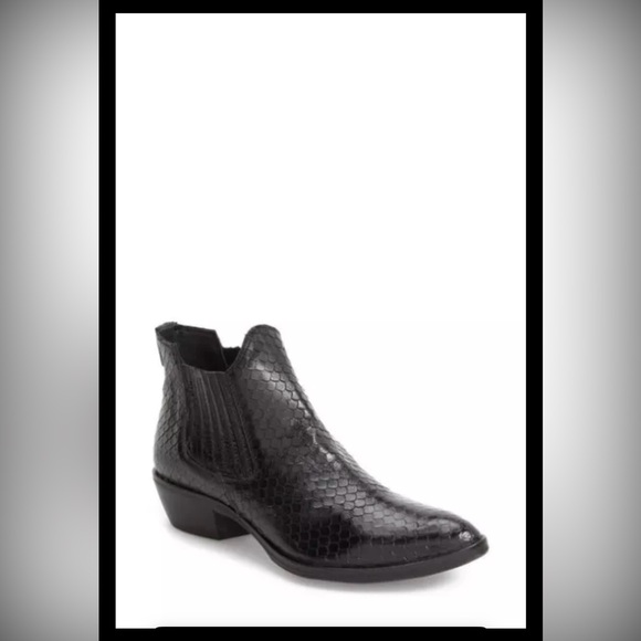 New $239 KBR 2010 Black Python Textured Western Chelsea Boot, Size EU-35/US 5 M - Picture 1 of 7